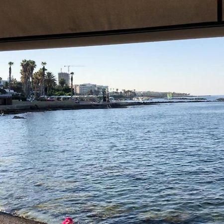 Central Pool-Side 2 Bedroom Apartment In Paphos 外观 照片